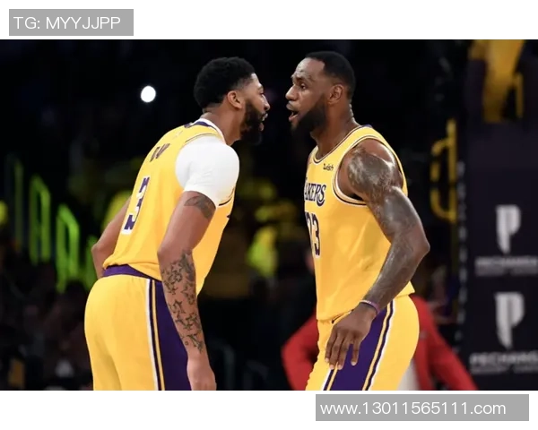 莫里斯与戴维斯的巅峰对决谁将赢得最终胜利与荣耀