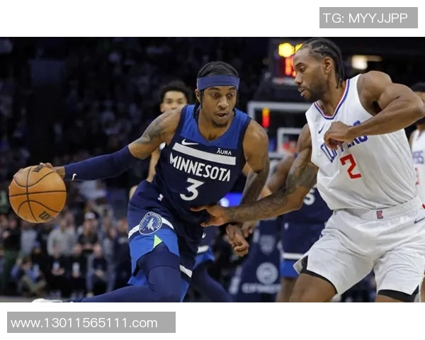 快船与爵士激战正酣球探网直播全程跟踪精彩瞬间